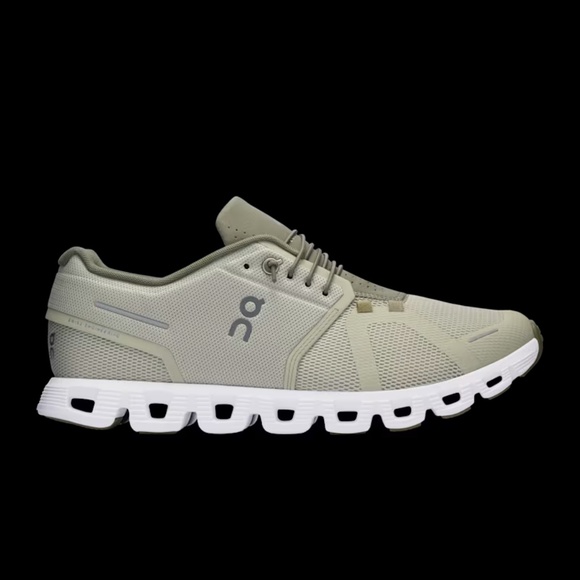 On Cloud 5 Running Shoes Men’s Chalk/ Grove main image 7